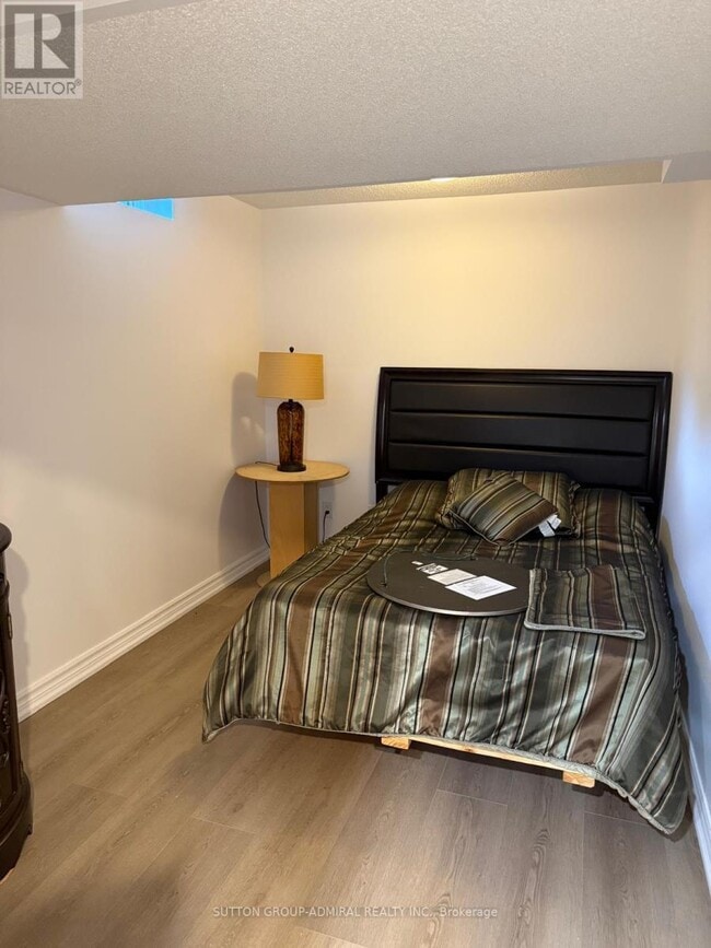 Building Photo - 310 Narinia Crescent