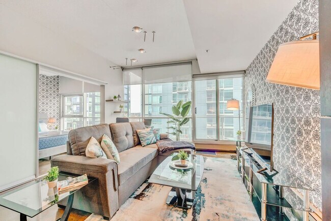Photo du bâtiment - 135-113 13 Ave SW