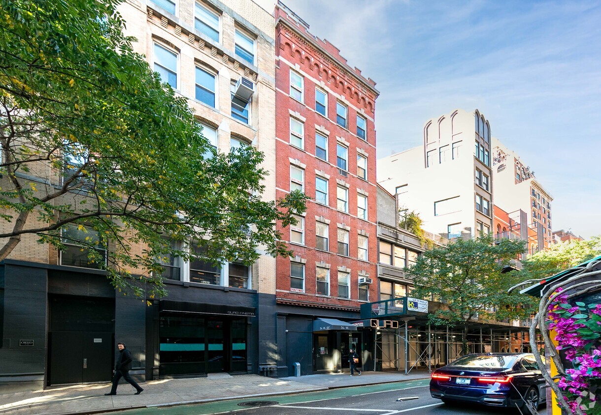 Foto principal - 34 W 13th St