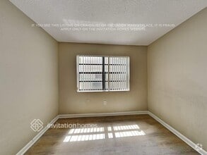Building Photo - 15026 SW 13th Pl
