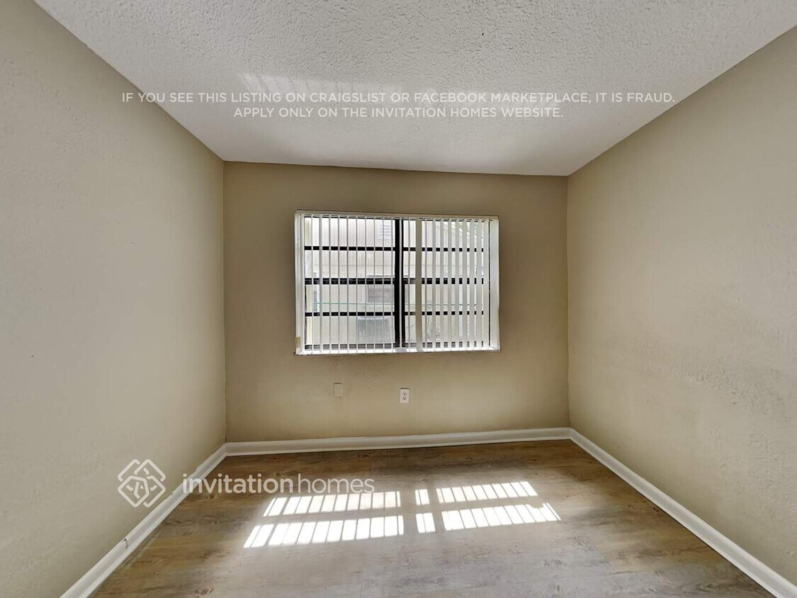 Foto principal - 15026 SW 13th Pl