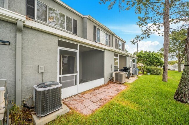 Foto del edificio - 479 Countryside Key Blvd