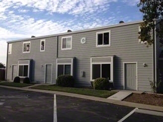 Building Photo - 125-127 Villa Ct