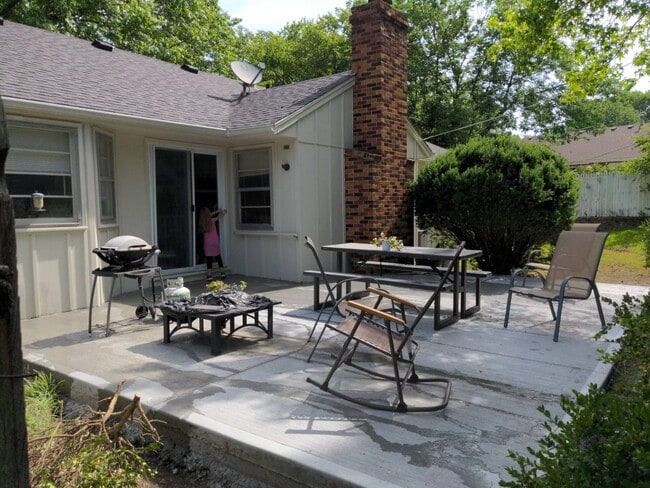 Foto del edificio - 4449 E 107th St