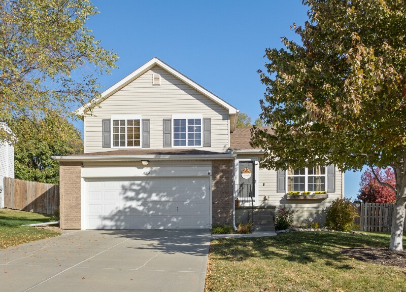 Primary Photo - 15614 Cottonwood Ave