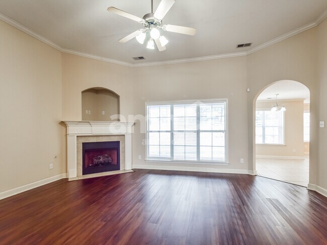 Foto del edificio - 8638 Wilderness Tr