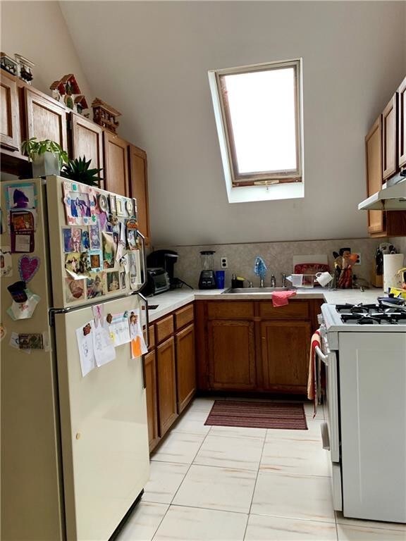 Foto del edificio - 1 bedroom in Brooklyn NY 11204