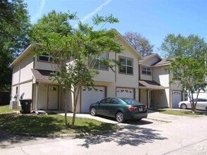 Building Photo - 6246 Hamilton Bridge Rd