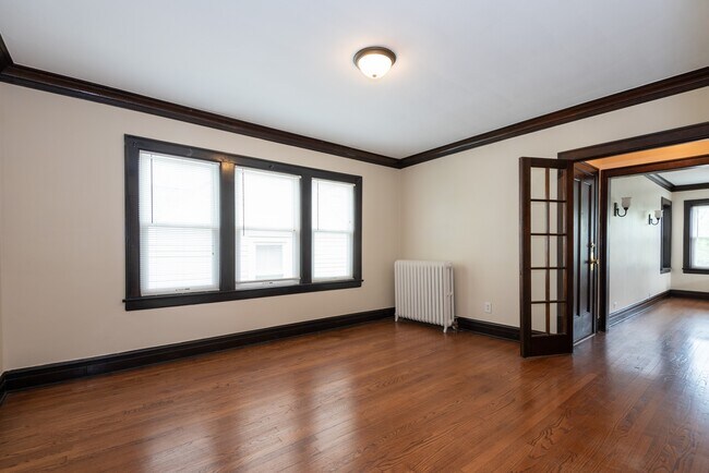 Building Photo - 1512 Dempster Street