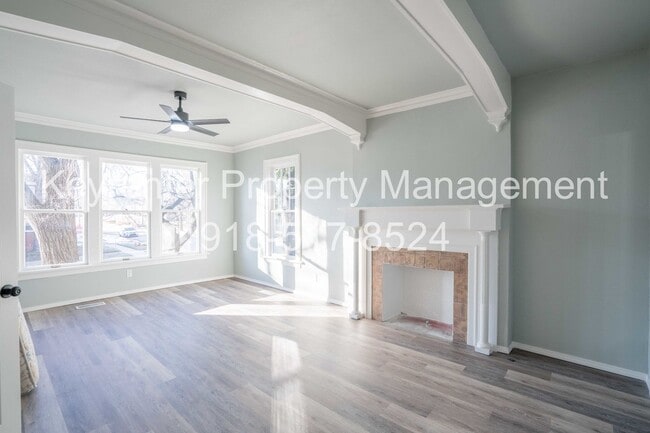 Building Photo - Prime Location! 2bed/ 2 bath! Schedule a tour today!