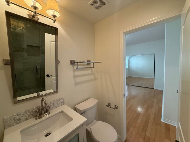 Foto del edificio - Updated 5BR/3BA San Diego home with modern...
