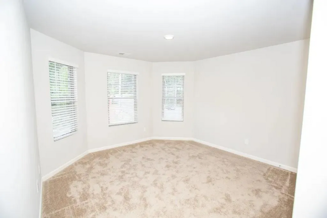 Building Photo - 1447 Veranda Ln