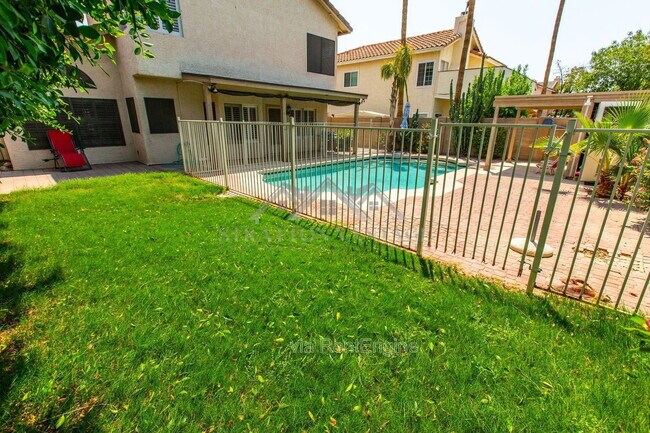 Building Photo - 4314 E Silverwood Dr