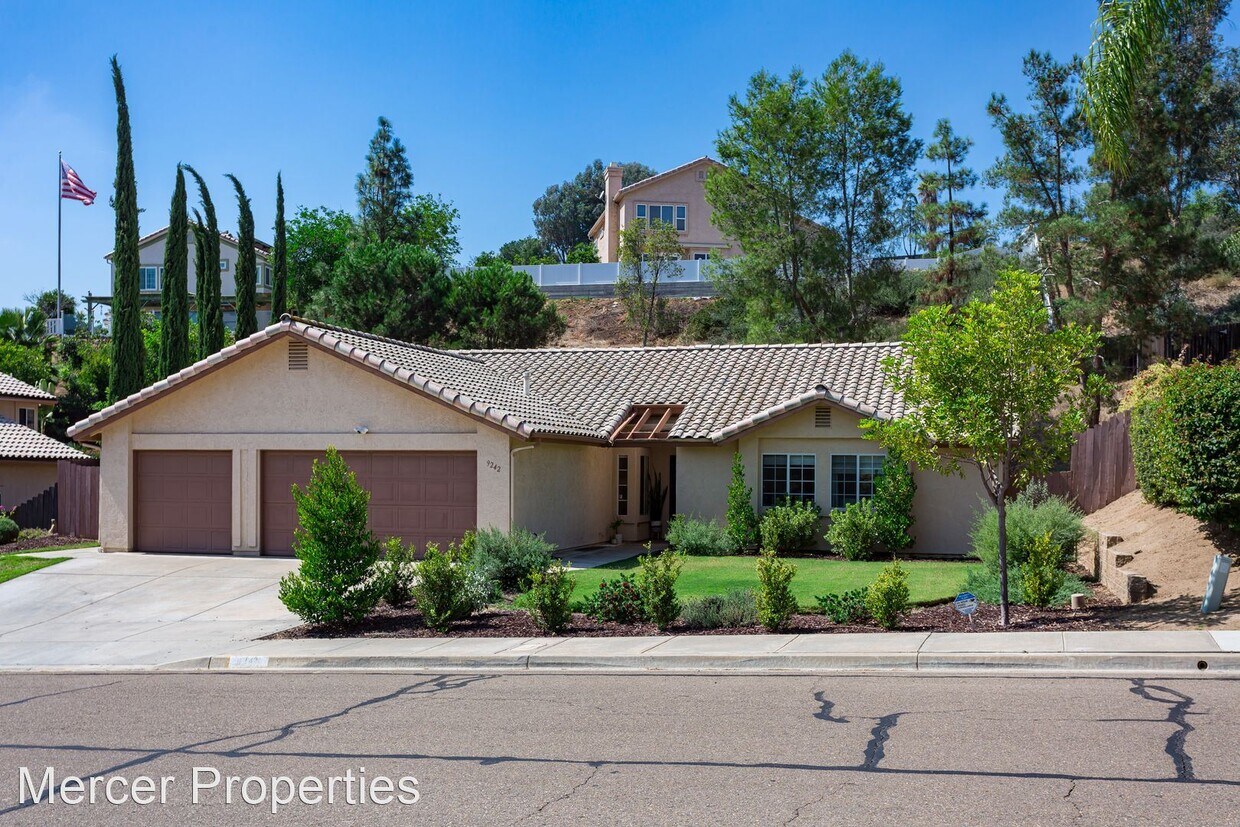 Foto principal - 3 br, 2 bath House - 9242 Lake Valley Road
