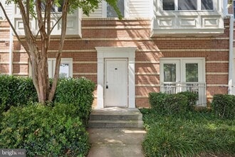Building Photo - 9490 Virginia Center Blvd