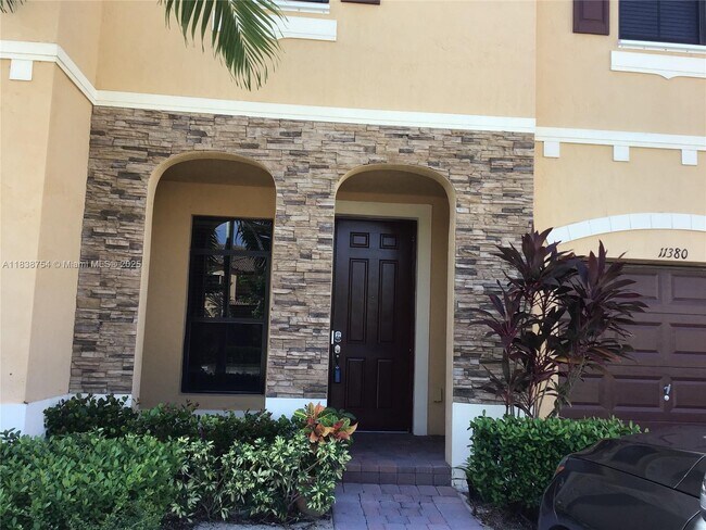 Foto del edificio - 11380 SW 233rd St