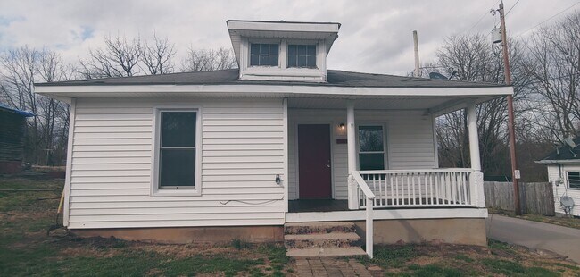 Foto del edificio - 331 Lilleston Ave