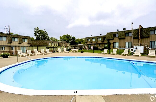 Building Photo - Knollwood Apartments