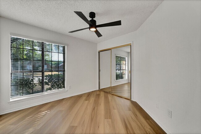 Building Photo - 4051 Saint Christopher Ln