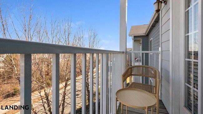 Building Photo - 9015 Kings Grant Dr