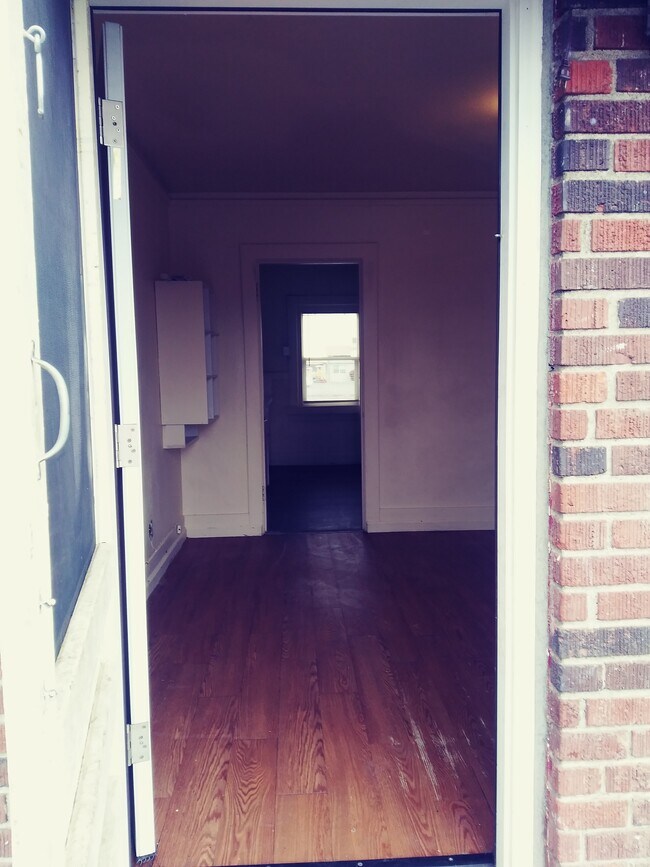 Building Photo - 2236 3rd St