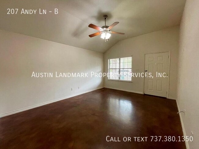 Building Photo - 207 Andy Ln