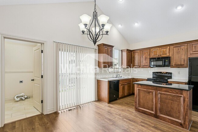 Foto del edificio - 11712-11714 Crestwood