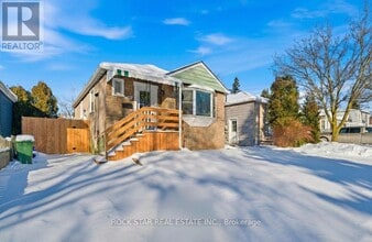 Building Photo - 86 E 38th St