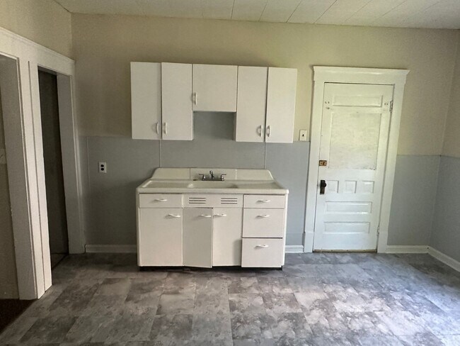 Building Photo - 3 bedroom Single - Harvard/E 55
