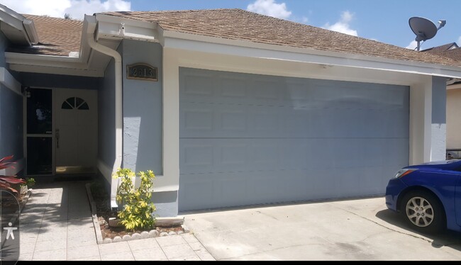 Photo - 2613 Liz Ln House