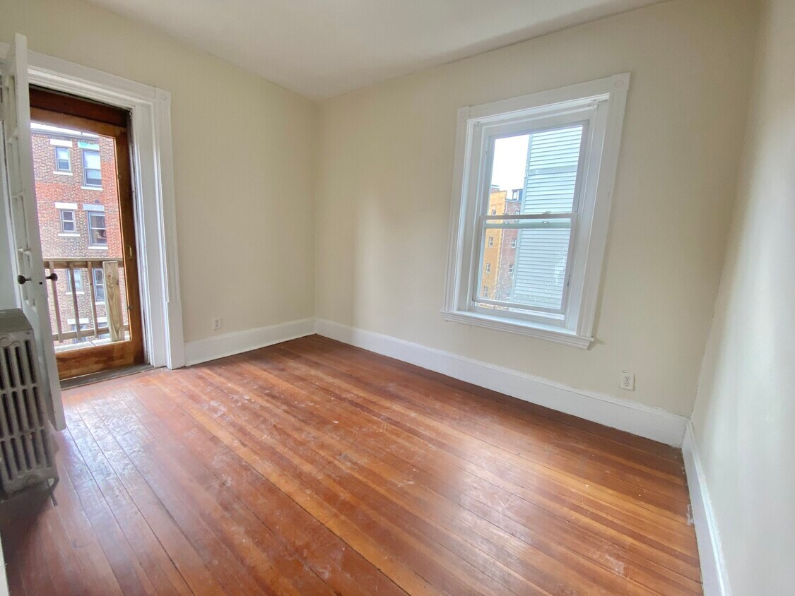 Primary Photo - 49 Westbourne St