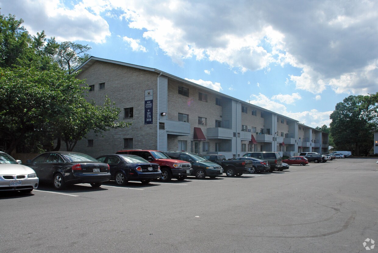 Jefferson Hall Apartments Apartments in Riverdale, MD