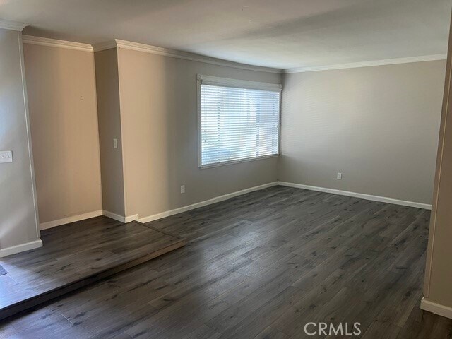 Foto del edificio - 1464 Camelot Dr