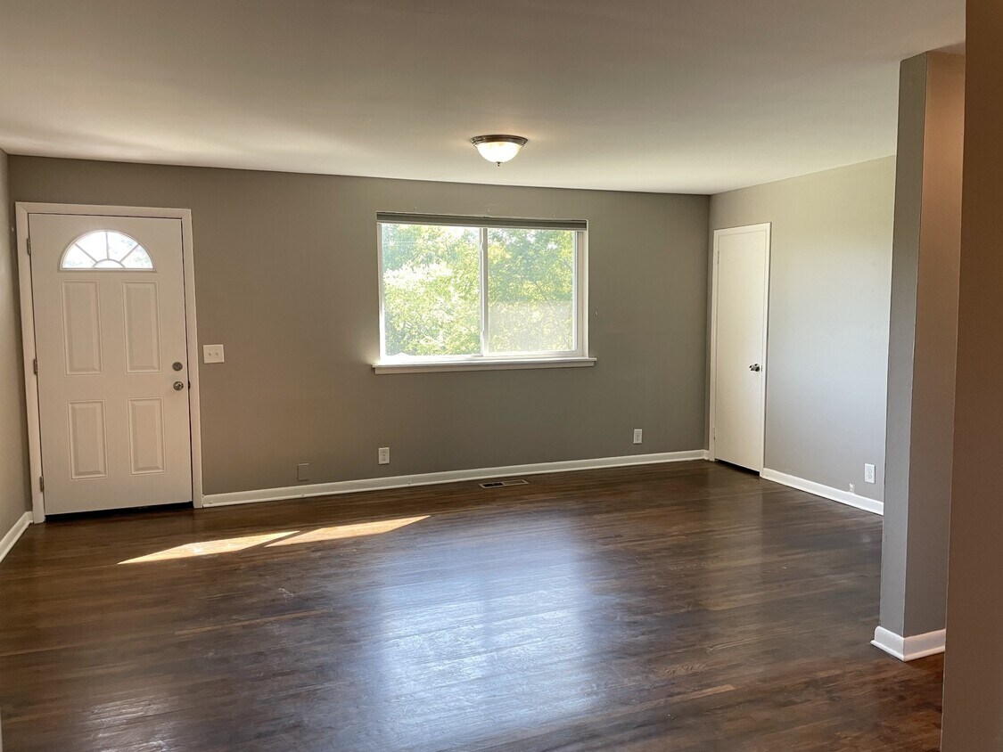 Foto principal - 276 Ivywood Dr