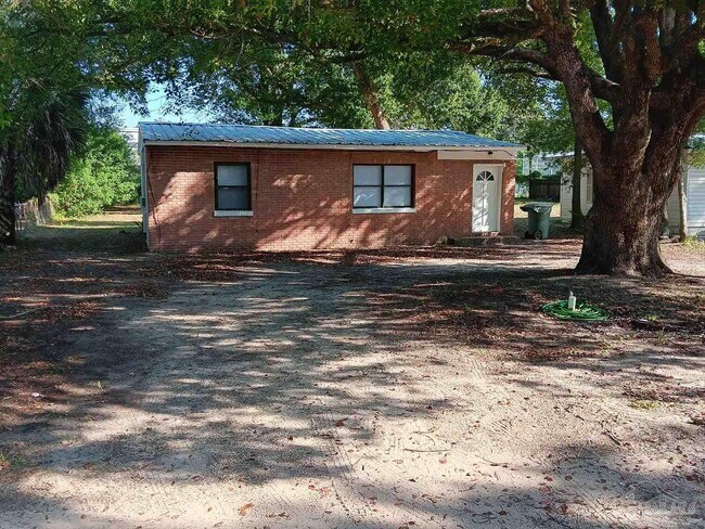 Building Photo - 9 Baggett Ct