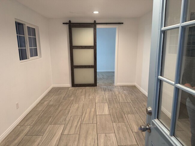 Foto del edificio - Private Detached ADU for Rent – $1,750/Month (Utilities + WiFi Included!)