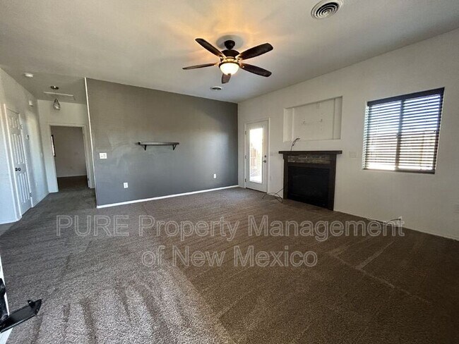 Foto del edificio - 2208 E Ranch Dr