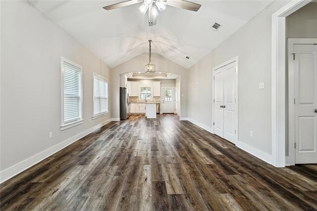 Foto del edificio - 21347 Heintz St