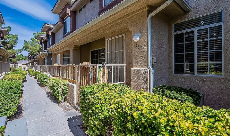 Foto principal - 933 Dusty Creek St