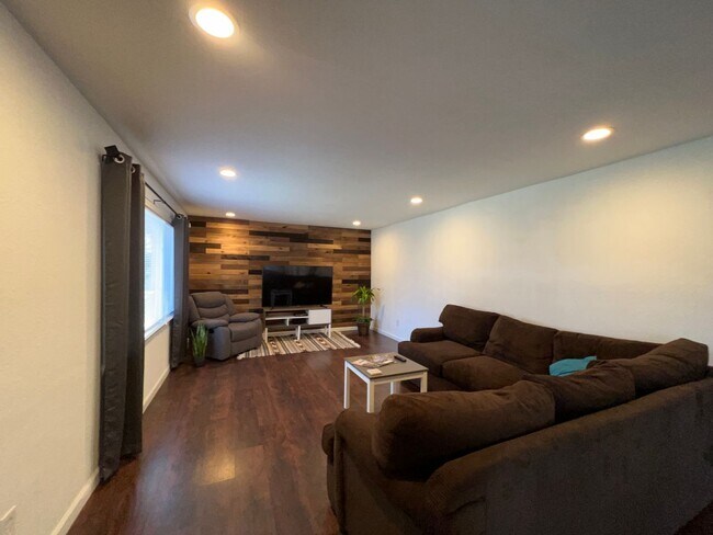 Foto del edificio - Beautiful one story home in Norfolk