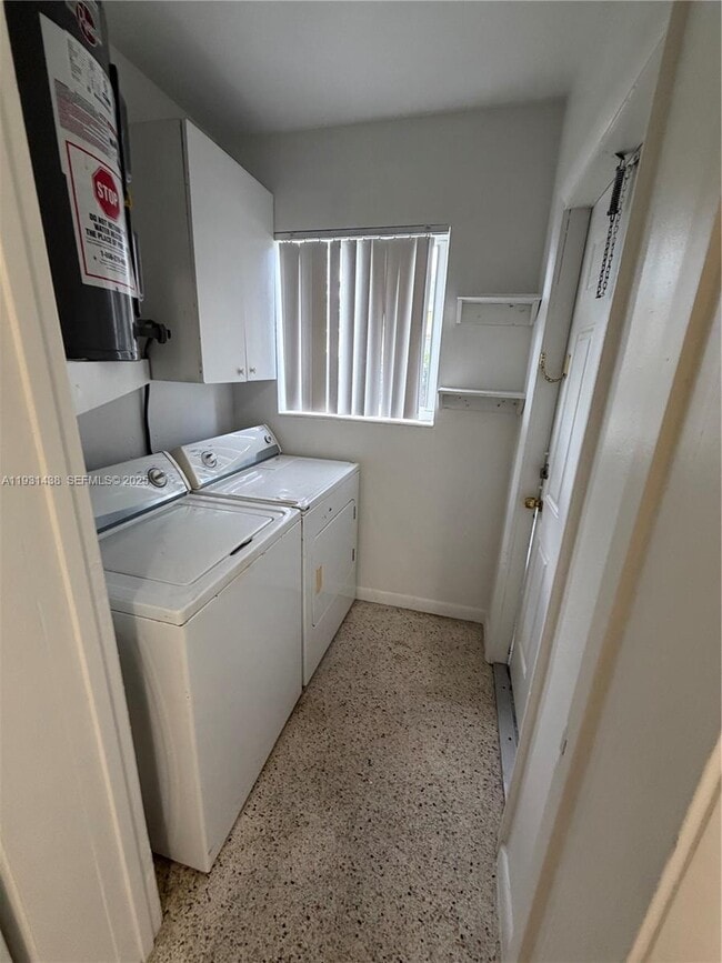 Foto del edificio - 250 NE 41st St