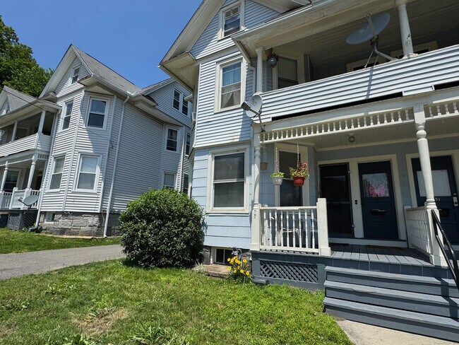 Foto del edificio - 17 Hillside Ave