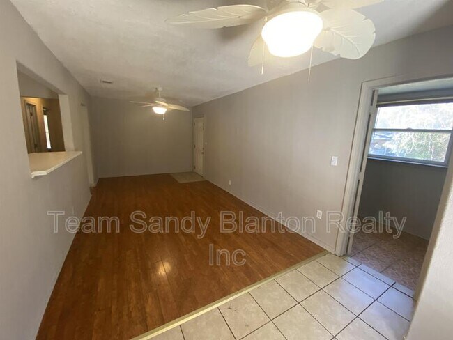 Building Photo - 6684 W Walker St