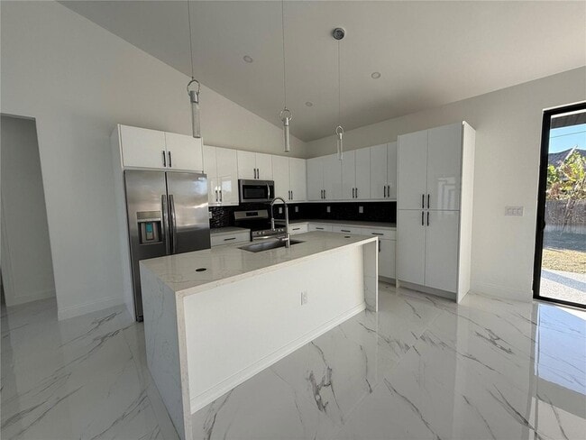 Foto del edificio - 2620 NE 22nd Ave