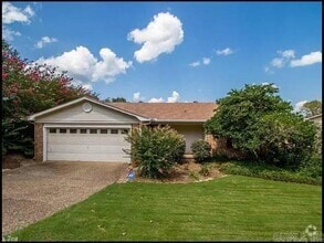 Building Photo - 801 Kierre Dr