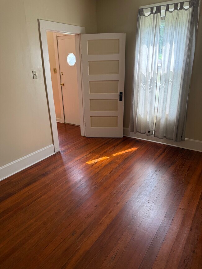 Dormitorio 2 - 1126 Charles St