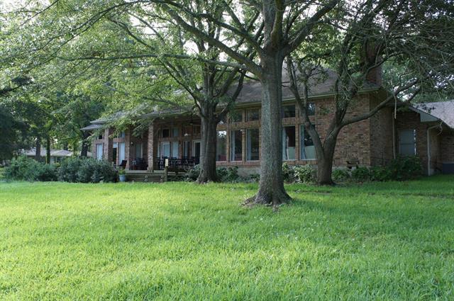 Building Photo - 355 Beachside Dr