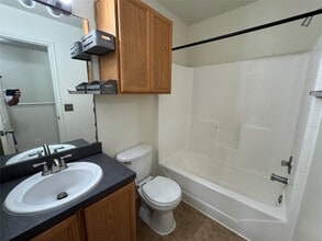 Building Photo - 9714 Coyote Creek Dr