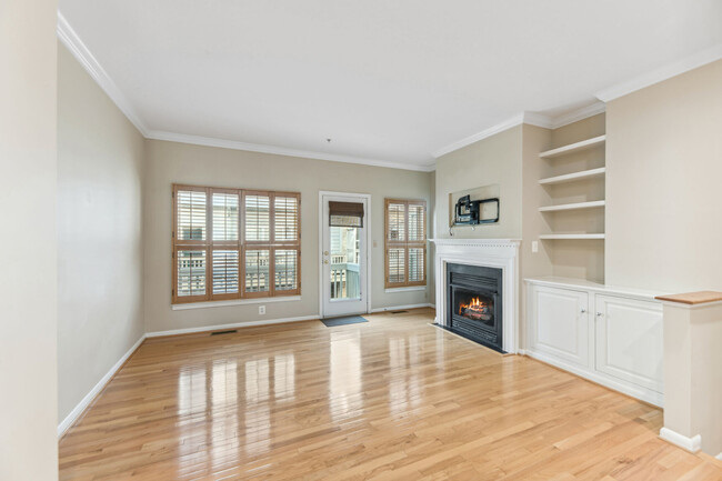 Living Room - 1210 W St NW