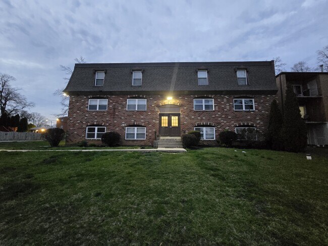 Foto del edificio - 3712 Mayberry Ave